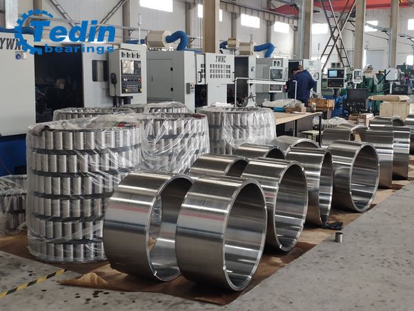 four row cylindrical roller bearing 1