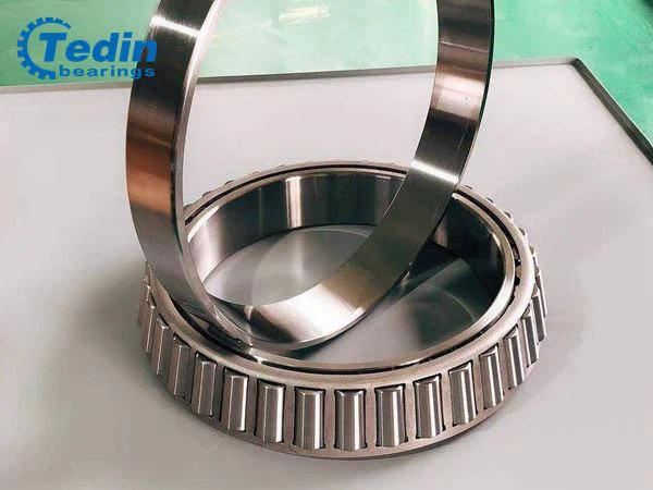 Single Row Tapered Roller Bearing 32952 P4